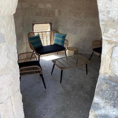 La Tour 3: Appart Au Coeur De La Petite Venise LʼIsle-sur-la-Sorgue Екстериор снимка